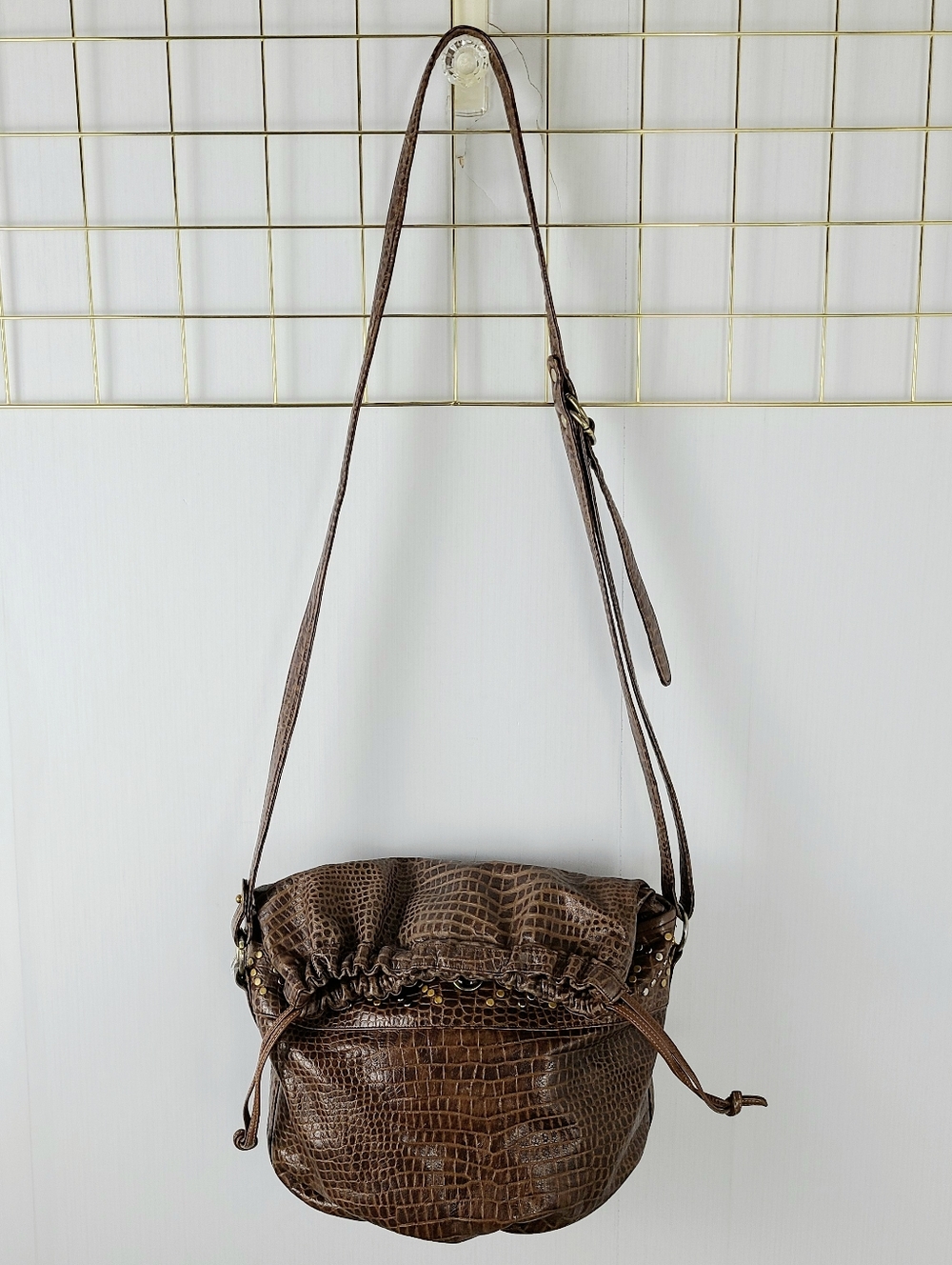 Sharif Made in USA Studded Fold Over Drawstring Vintage Leather Bucket Bag - Picture 2 of 12